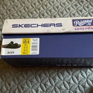 Relaxed fit Skechers sandals.